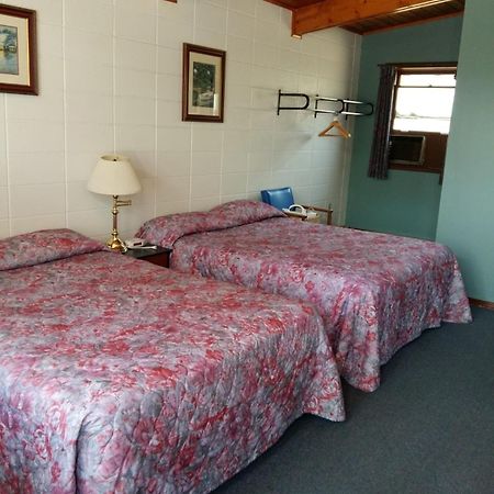 Huron Sands Motel And Restaurant Providence Bay Екстер'єр фото